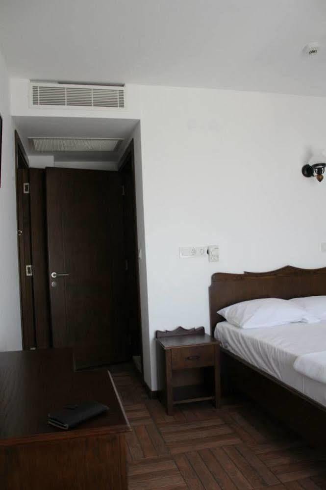 Kaptan Motel Siğacık Exterior foto
